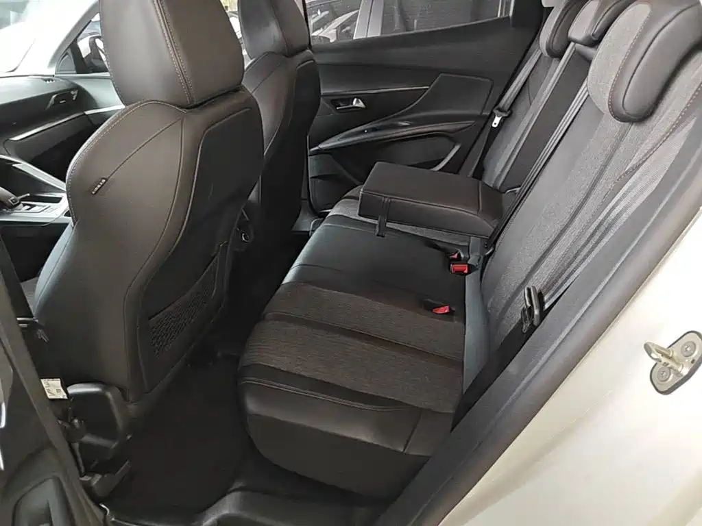 Peugeot 4008 2018 — фото 17