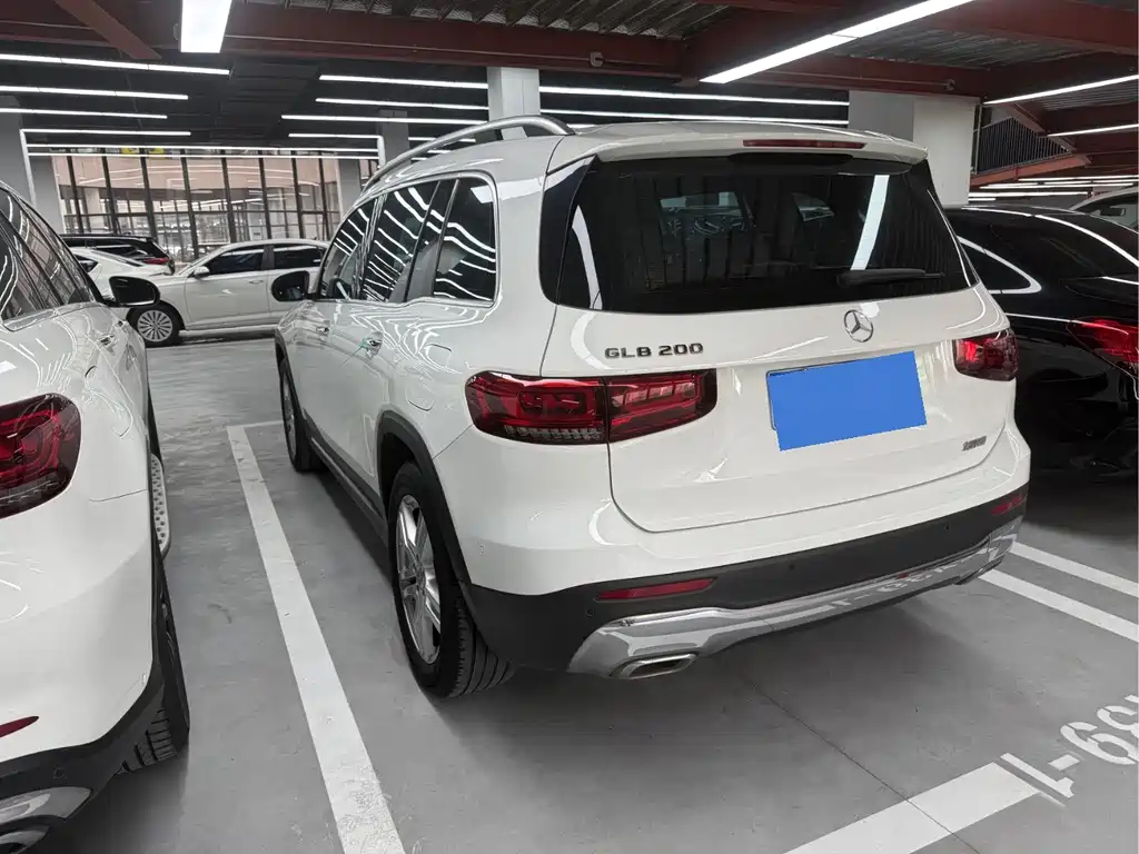 Mercedes-Benz GLB 2021 — фото 13