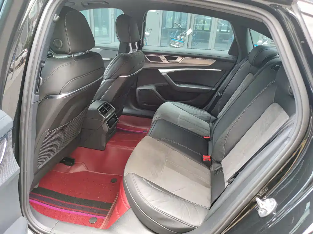 Audi A6L 2025