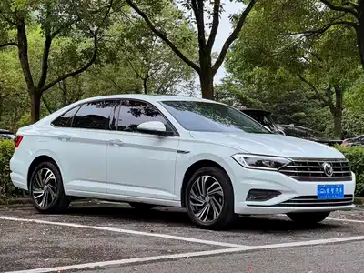 Volkswagen Sagitar 2022