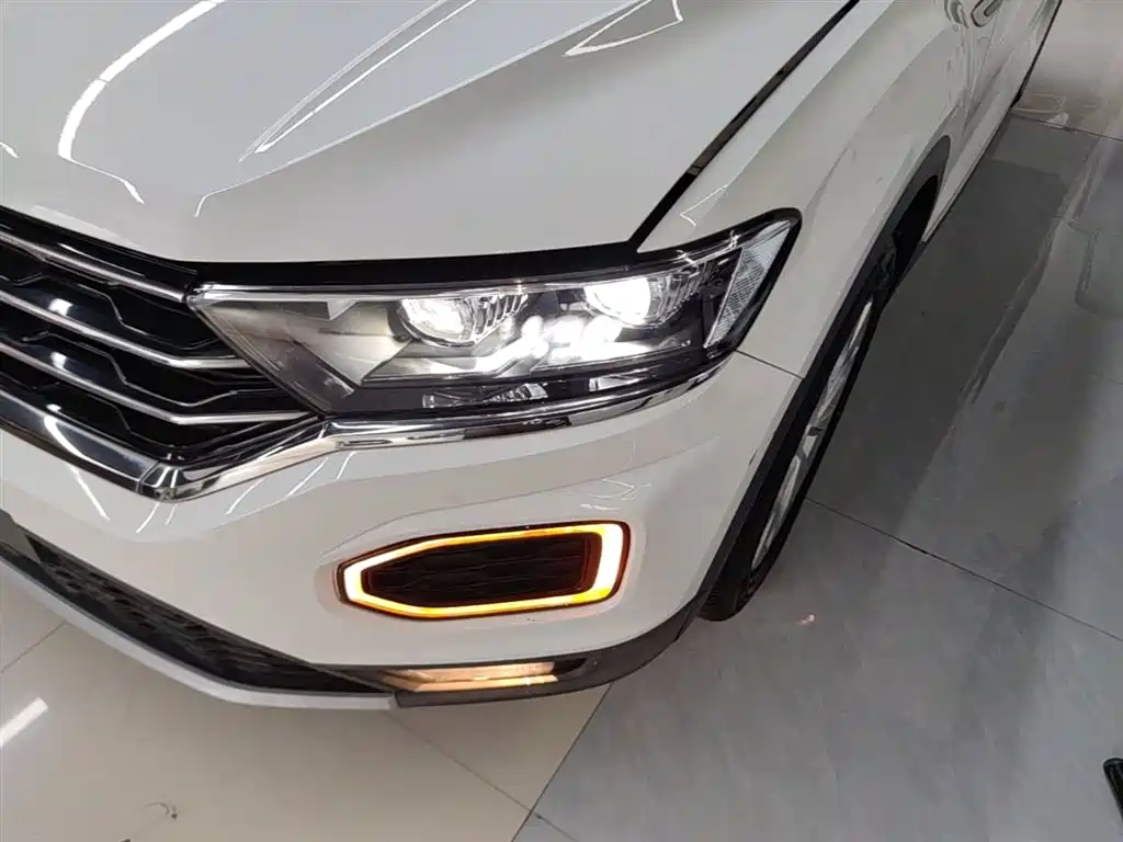 Volkswagen T-Roc 2020 — фото 24