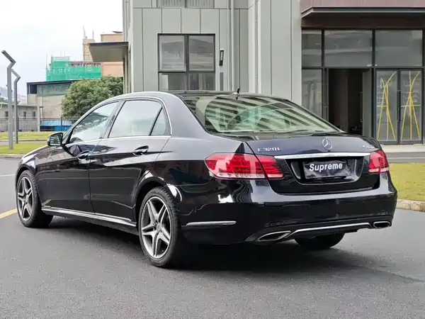 Mercedes-Benz E-Class 2015
