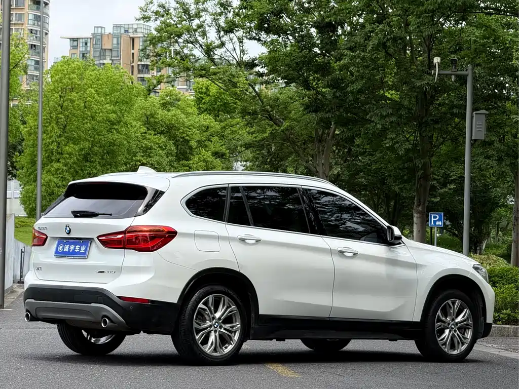 BMW X1 2018 — фото 16