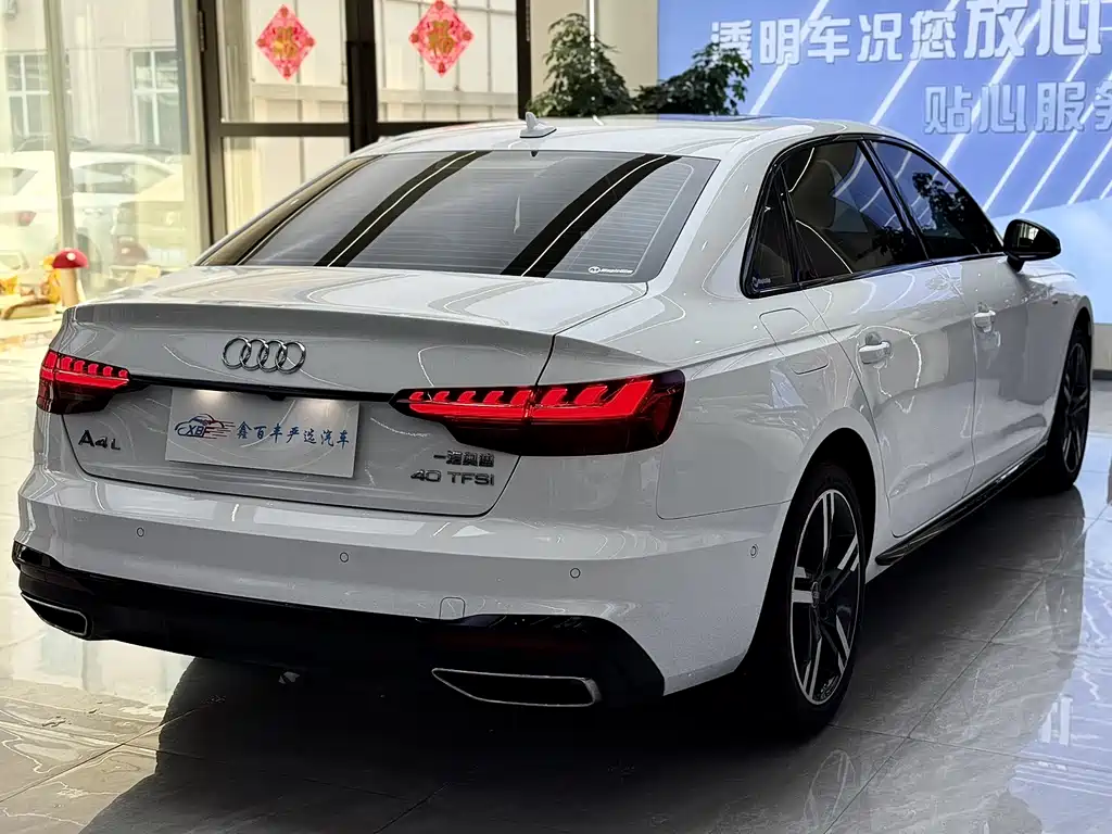Audi A4L 2022 — фото 10