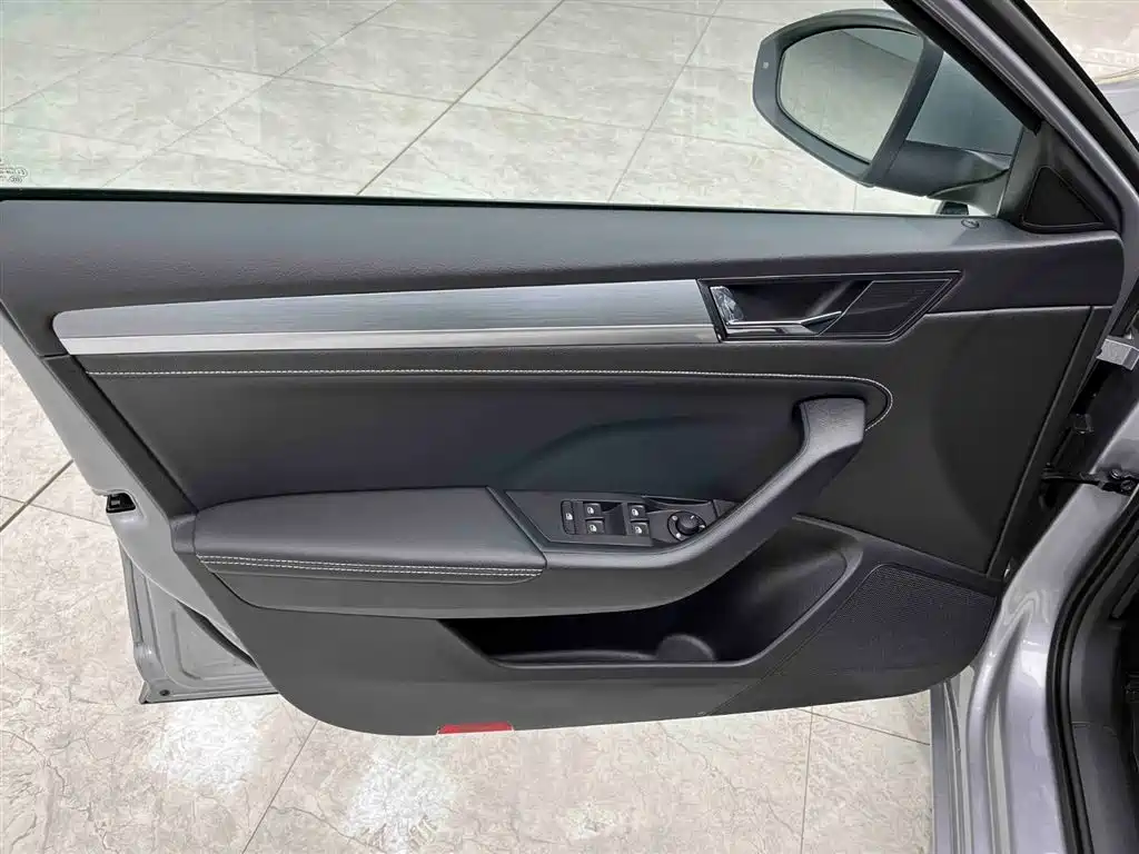 Skoda Superb 2024 — фото 10