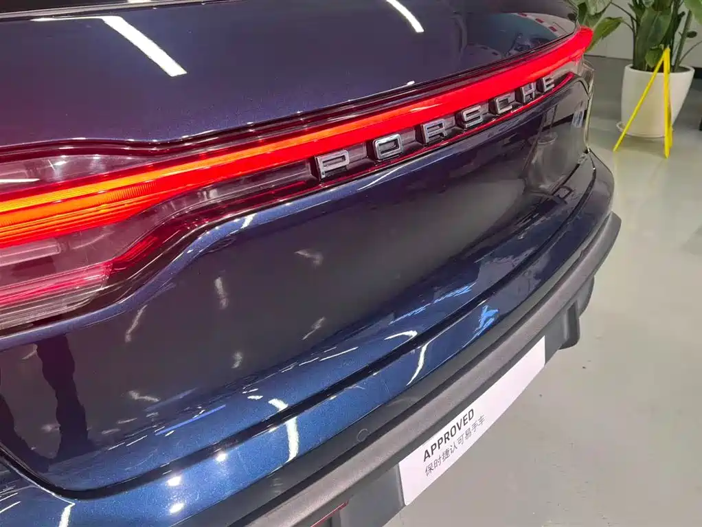 Porsche Macan 2023 — фото 20
