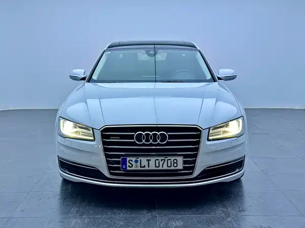 Audi A8 2014