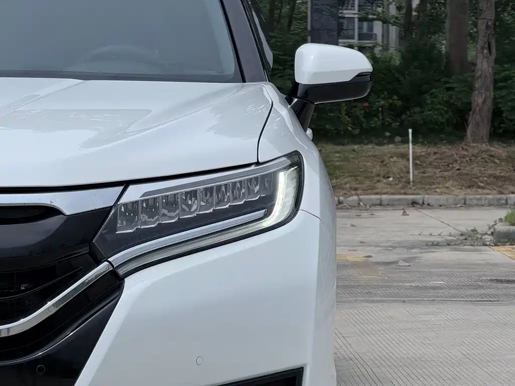 Honda UR-V 2017 — фото 22