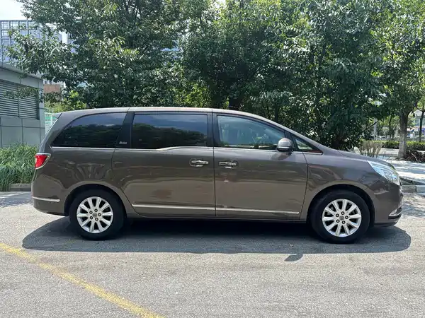 Buick GL8 2013