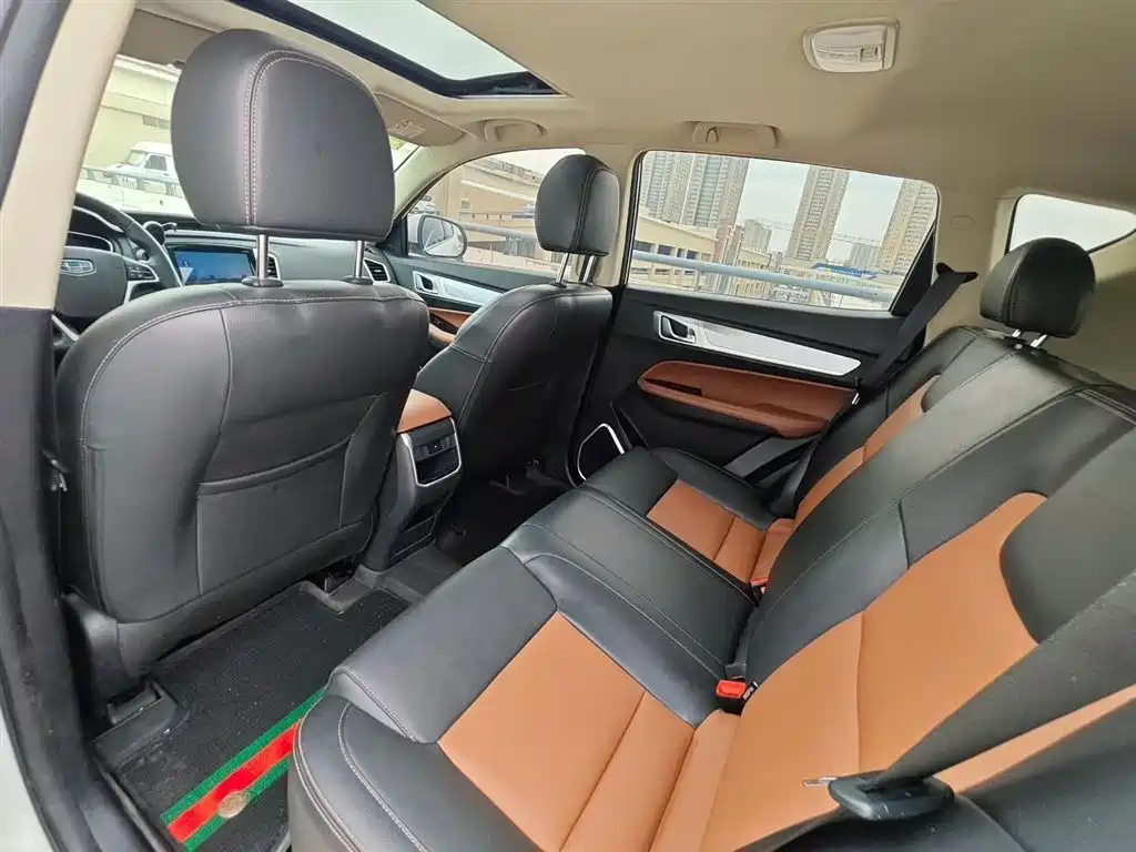 Geely Vision X6 2019 — фото 14