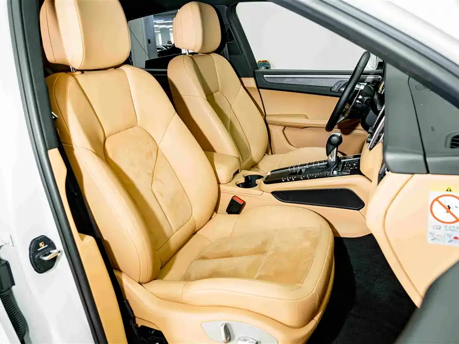 Porsche Macan 2017 — фото 18
