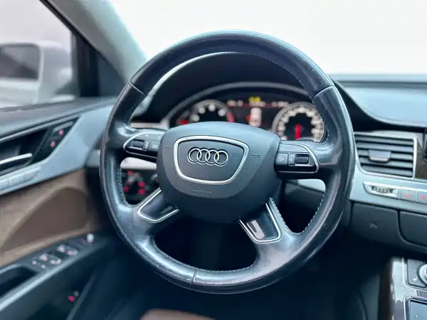 Audi A8 2014