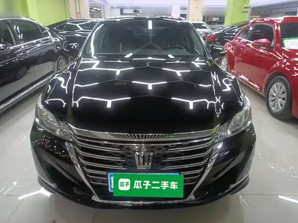 Toyota Crown 2017
