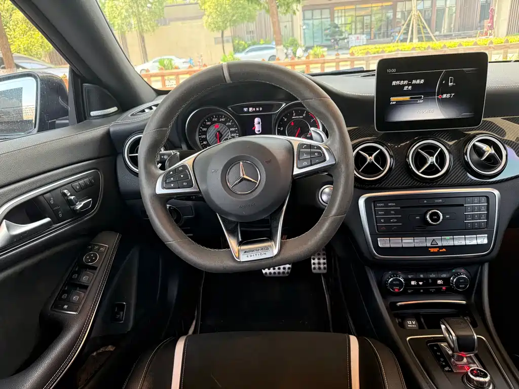 Mercedes-Benz CLA AMG 2018 — фото 10