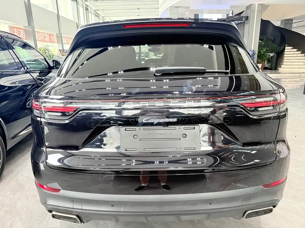 Porsche Cayenne 2018 — фото 9