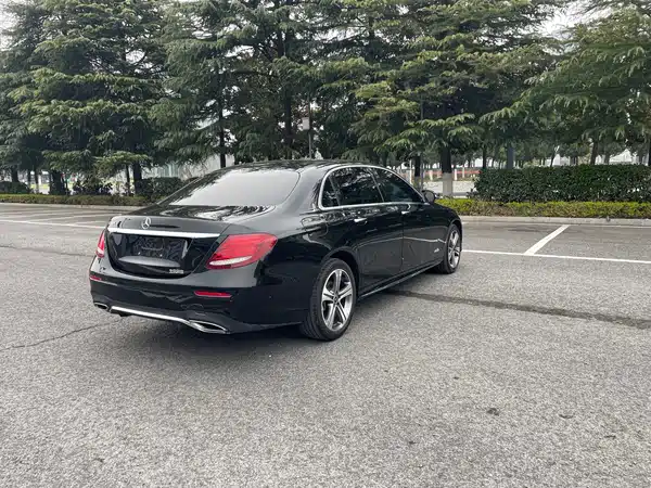 Mercedes-Benz E-Class 2016