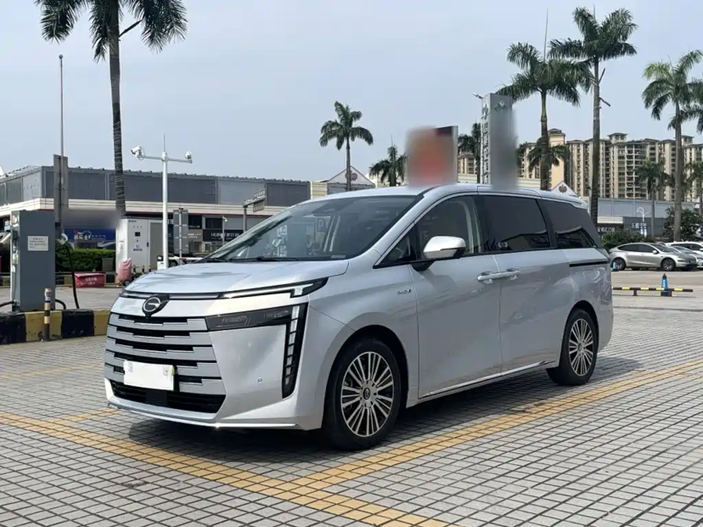 GAC Trumpchi E8 PHEV 2024 — фото 21