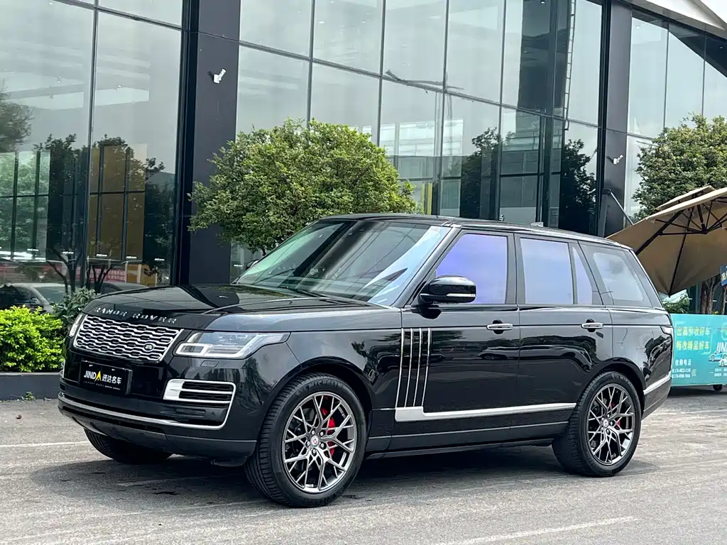 Land Rover Range Rover 2018 — фото 1