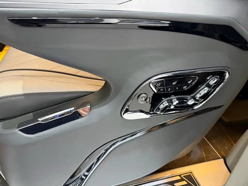 Ford Tourneo 2022 — фото 17