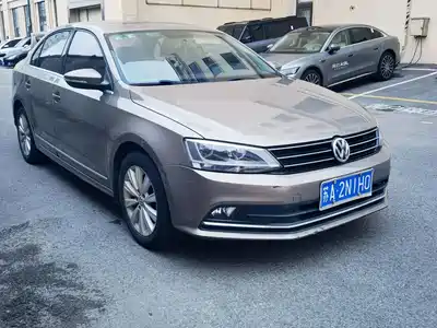 Volkswagen Sagitar 2016