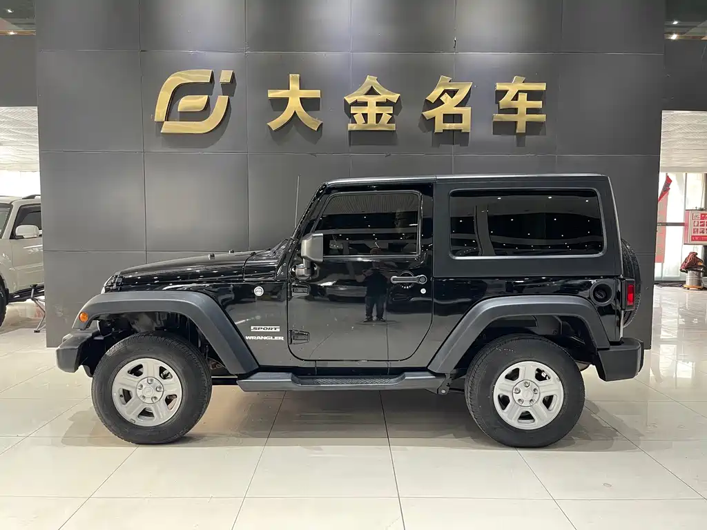 Jeep Wrangler 2016 — фото 2