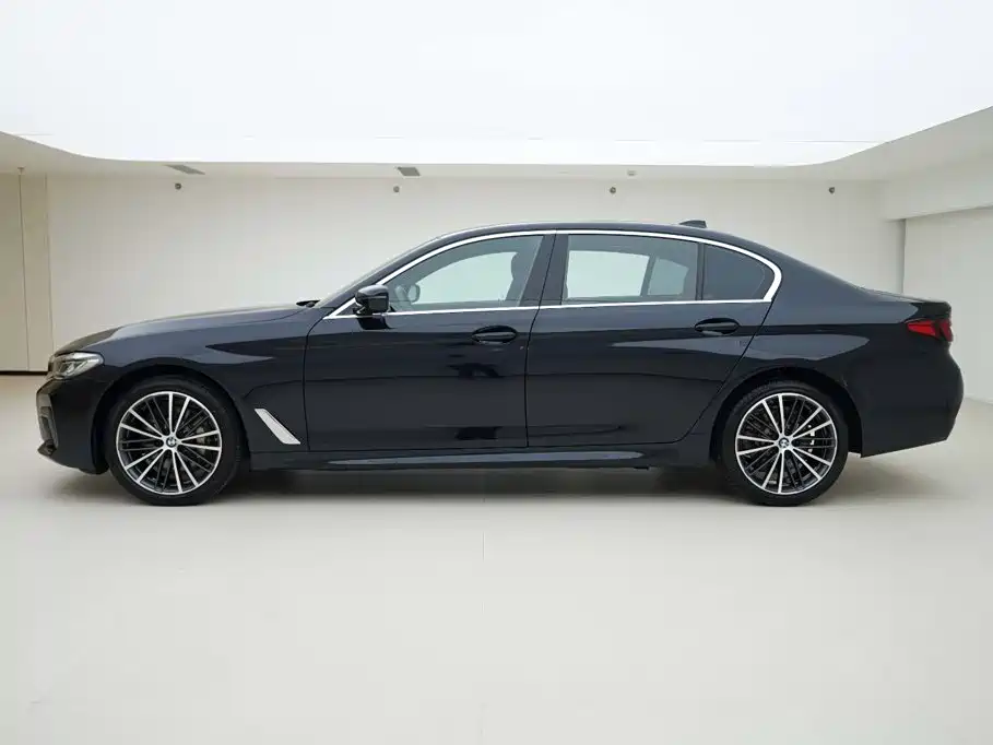 BMW 5 Series 2022