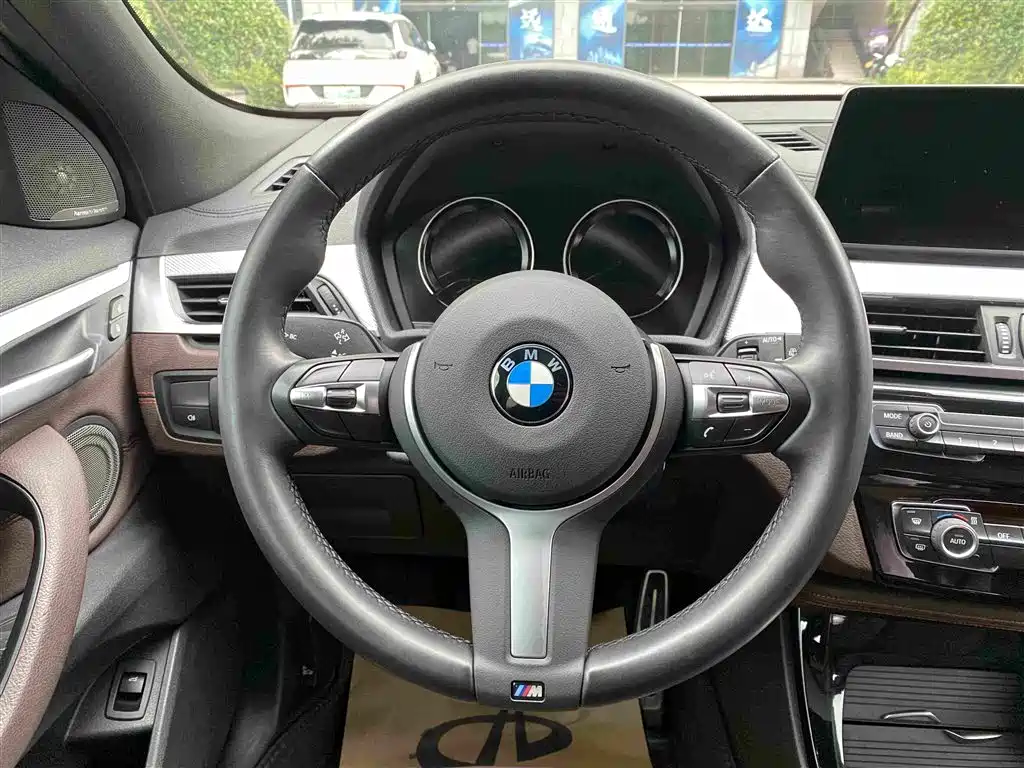 BMW X2 2021 — фото 13