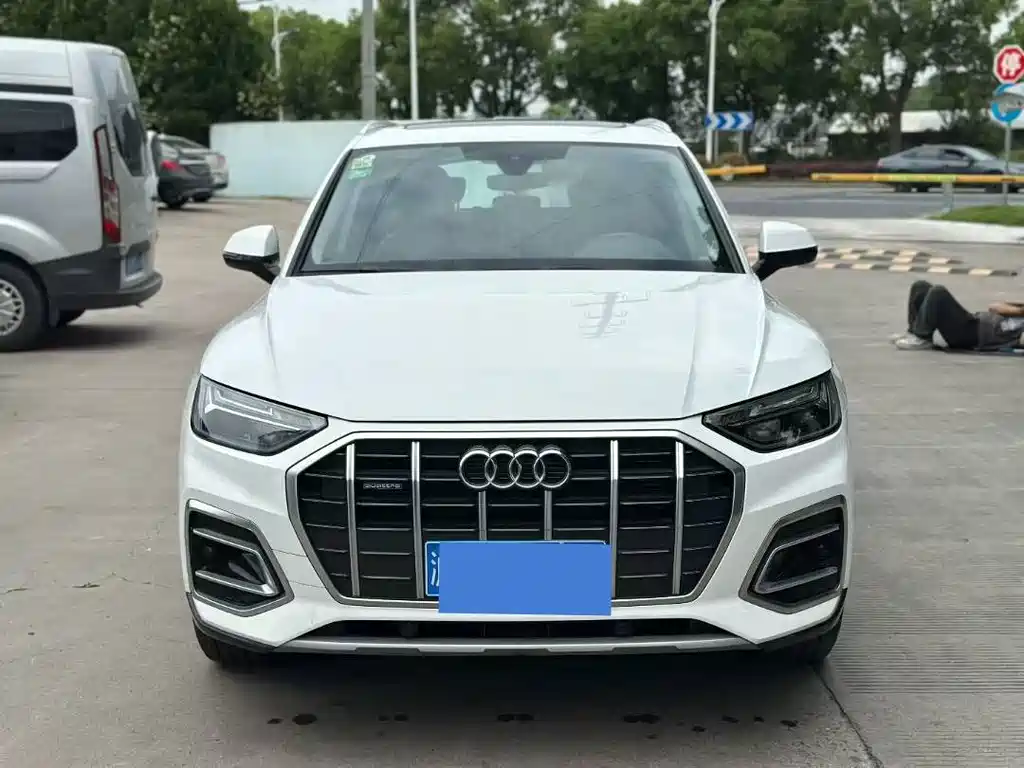 Audi Q5L 2022