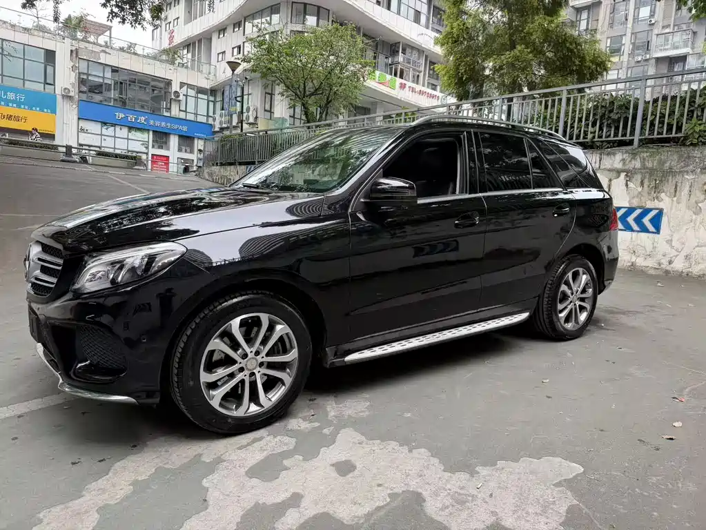 Mercedes-Benz GLE 2016 — фото 5
