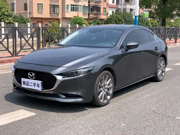 Mazda 3 Axela 2021
