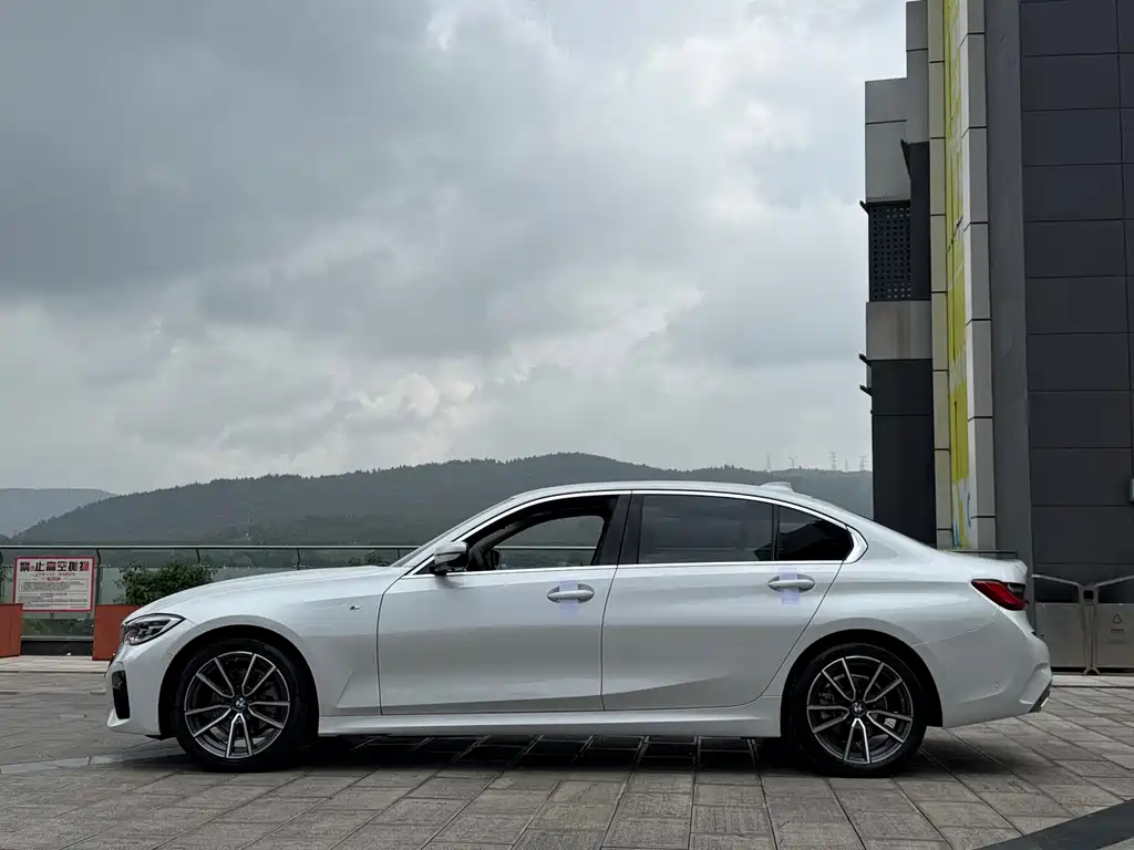 BMW 3 Series 2020 — фото 10