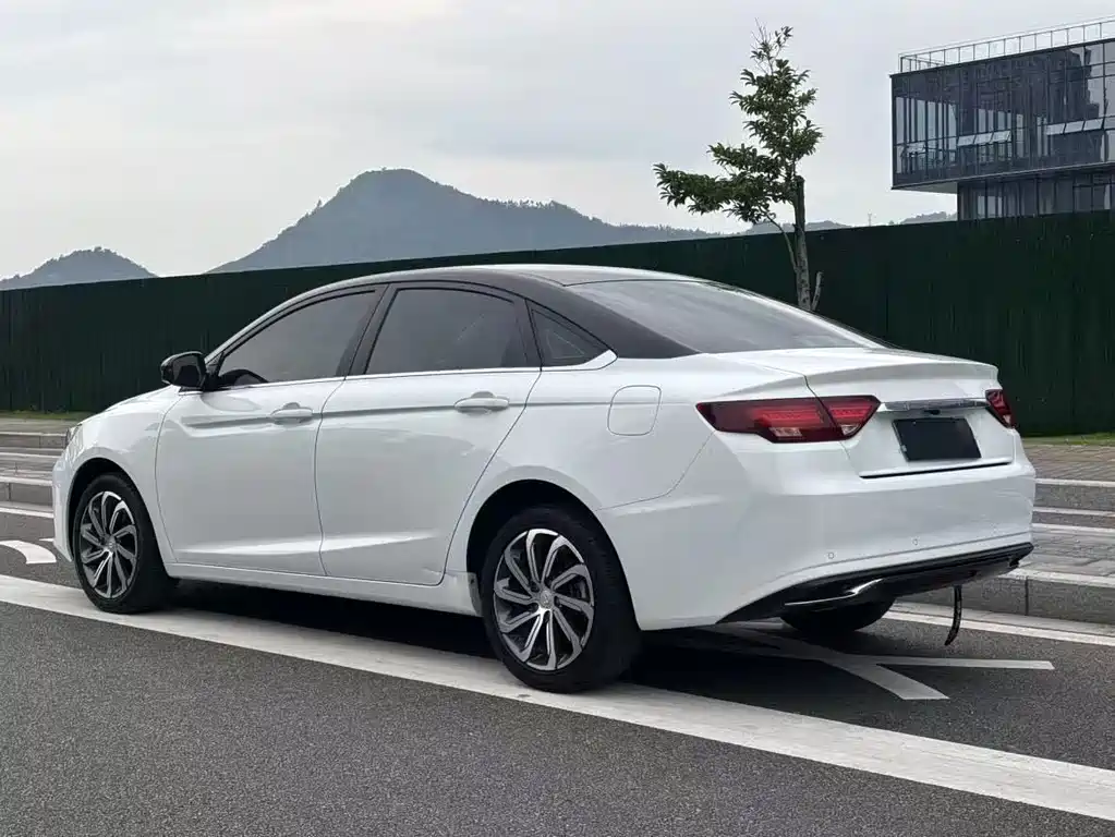 Geely Emgrand GL 2020 — фото 13