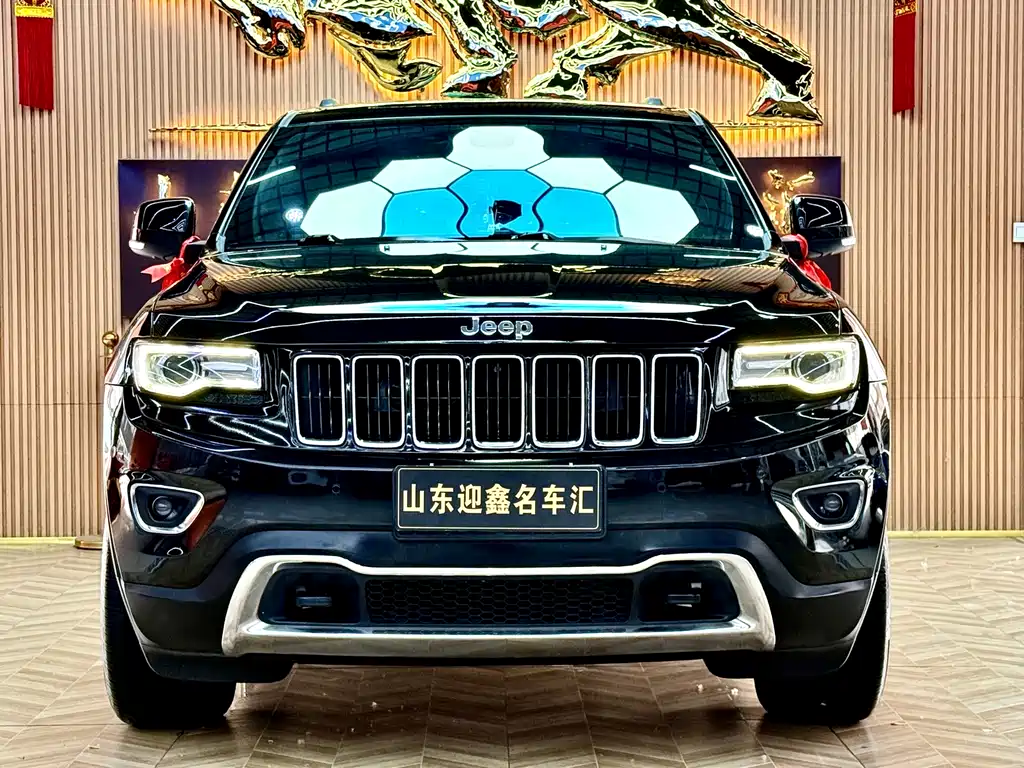 Jeep Grand Cherokee 2014 — фото 2