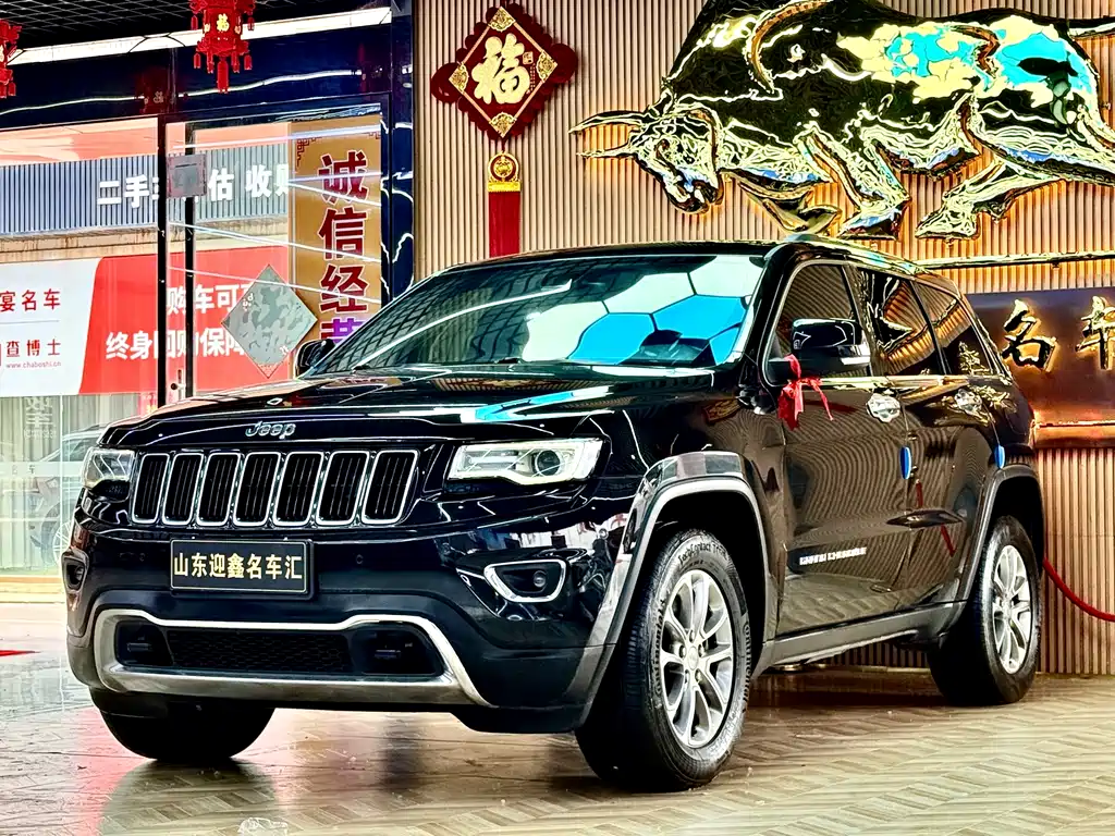 Jeep Grand Cherokee 2014 — фото 3