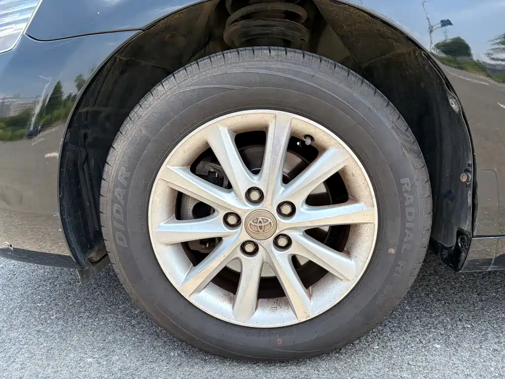 Toyota Camry 2014 — фото 17