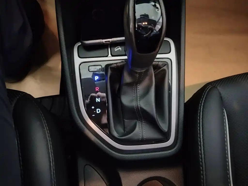 Hyundai ix25 2015 — фото 14