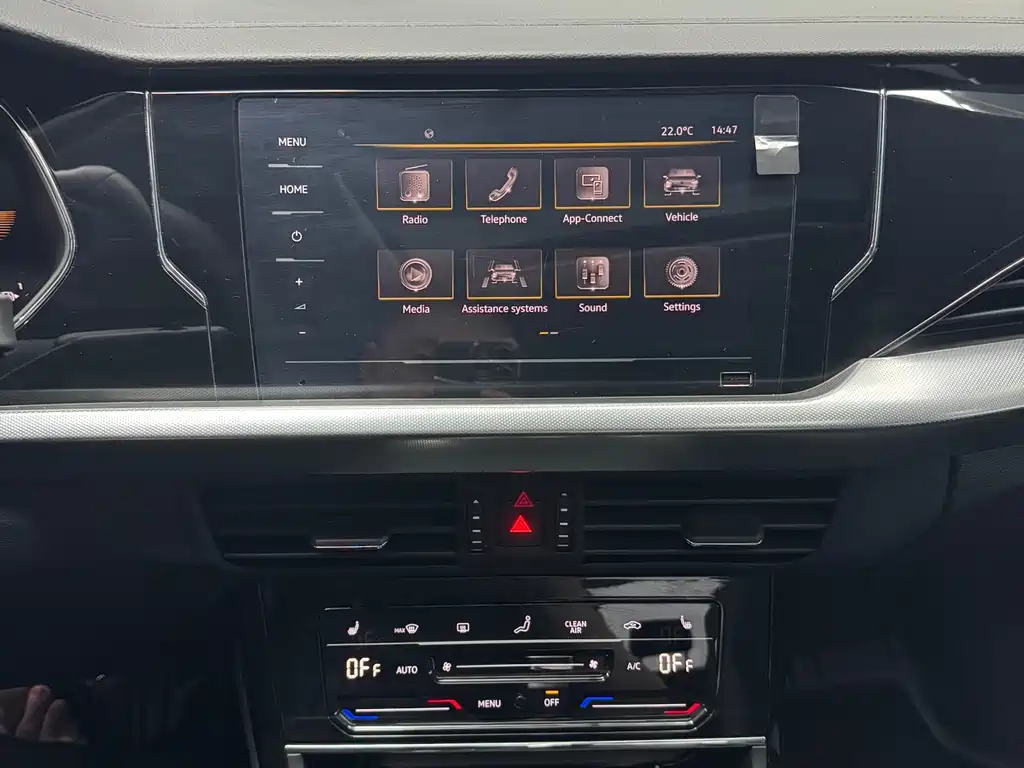 Volkswagen Passat 2023 — фото 10