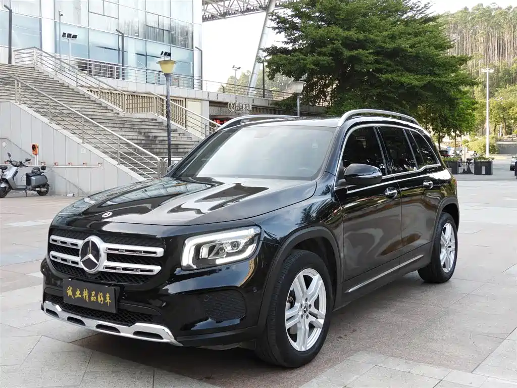 Mercedes-Benz GLB 2021