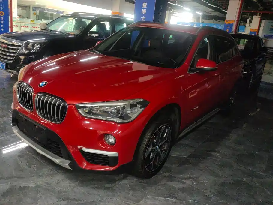 BMW X1 2017 — фото 1