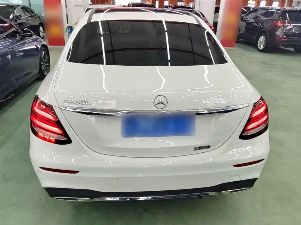 Mercedes-Benz E-Class 2020 — фото 6