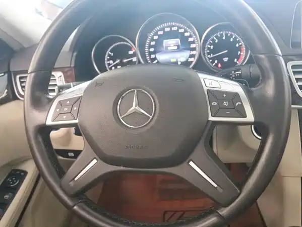 Mercedes-Benz E-Class 2014
