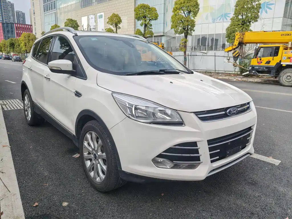 Ford Kuga 2016 — фото 3