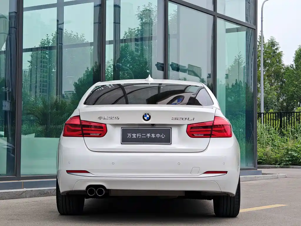 BMW 3 Series 2017