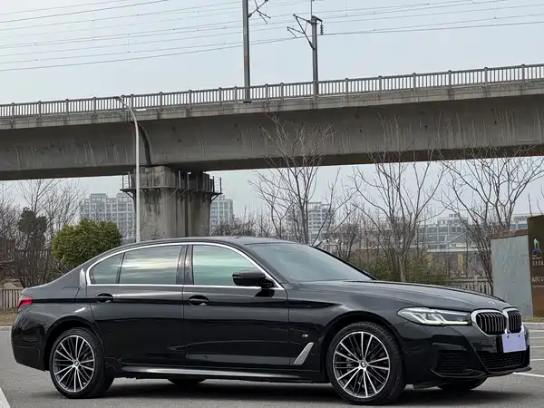 BMW 5 Series 2022