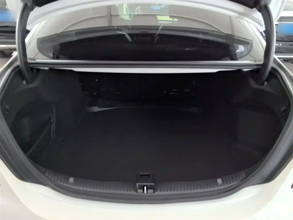 Mercedes-Benz C-Class 2020 — фото 19