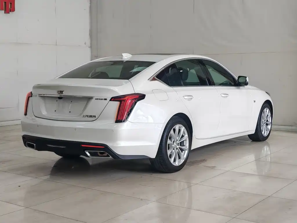 Cadillac CT5 2024 — фото 12