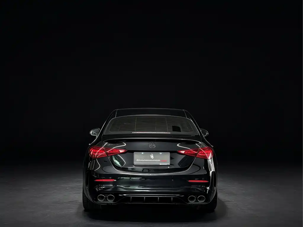 Mercedes-Benz C-Class AMG 2025 — фото 8