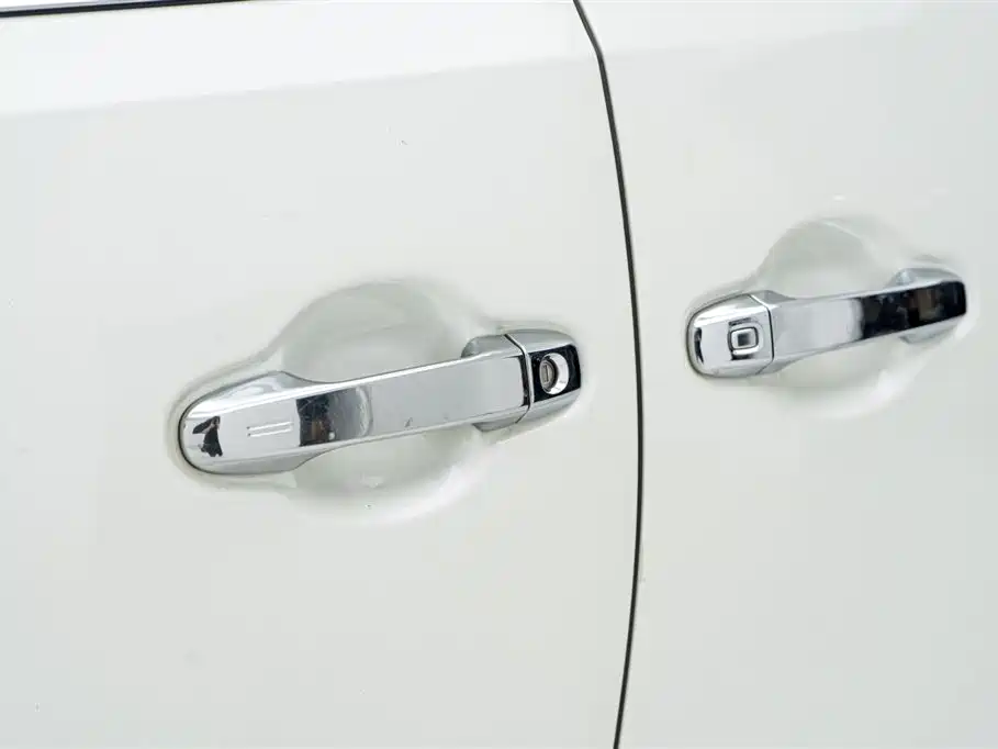 Toyota Vellfire 2021 — фото 13