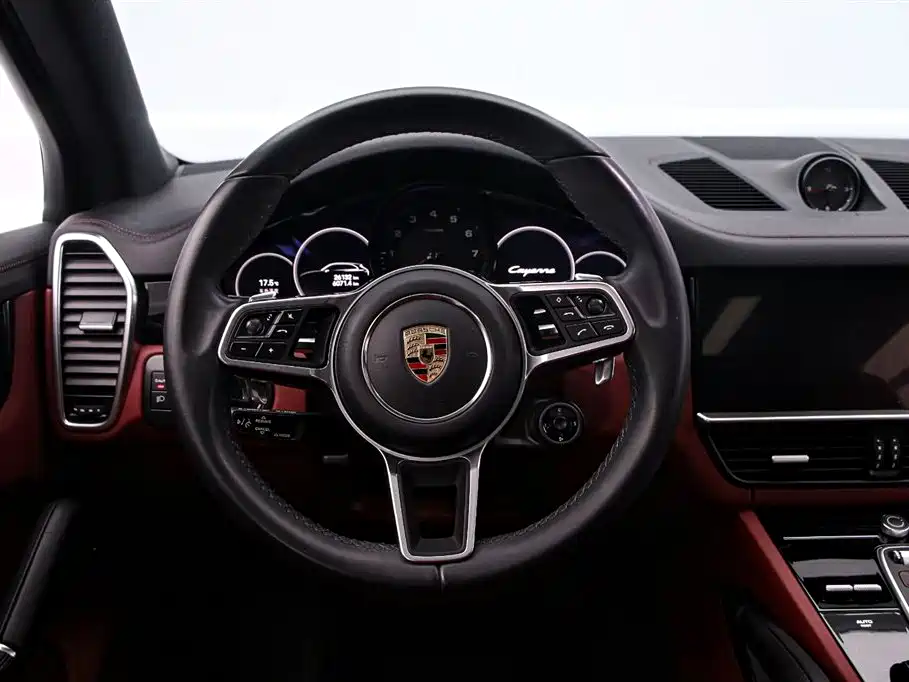 Porsche Cayenne 2024 — фото 7