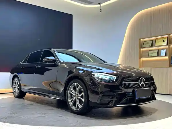 Mercedes-Benz E-Class 2023